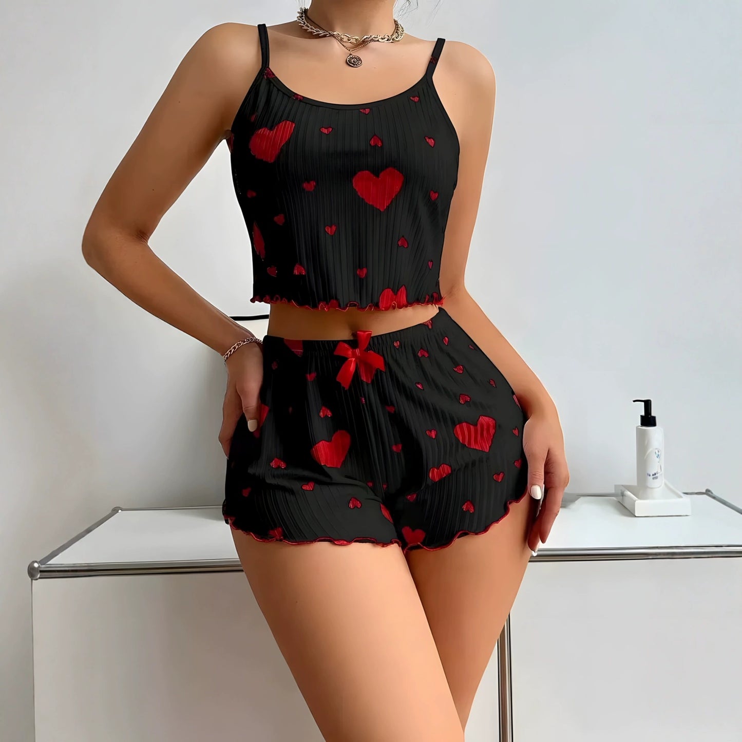 Fashion Wind Ladies' Homewear 2025 New Arrival Knitting Pit Heart Printing Stylish Suspender Shorts Pajamas Suit