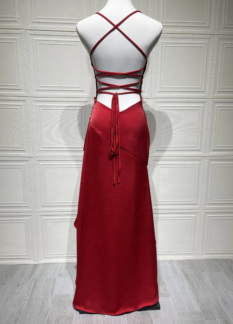 New in Summer Elegant Spaghetti Strap Satin Split Maxi Dress Women Sexy Backless Bodycon Party Evening Dress Summer Hol