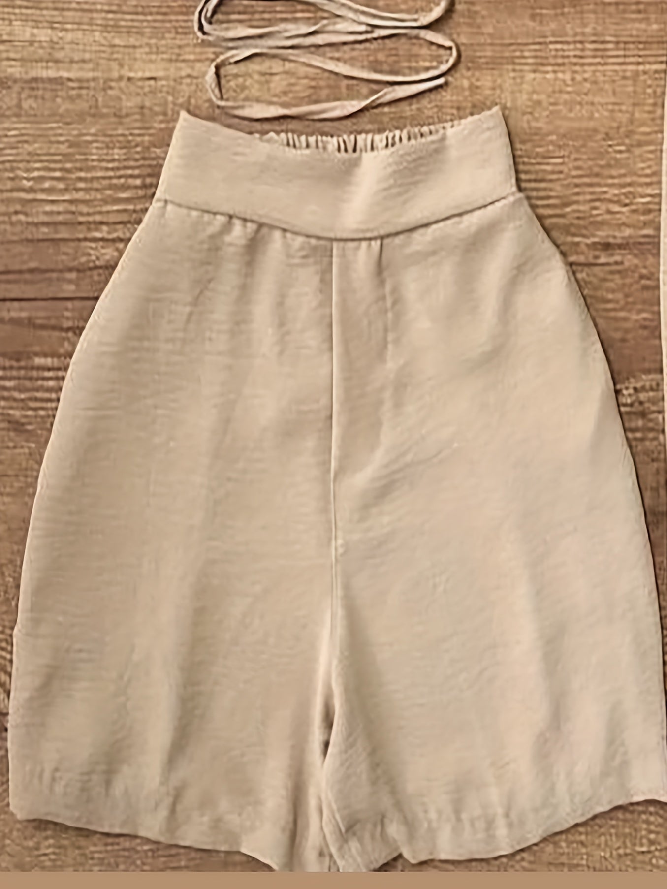 The 'Khaki Style' Set Includes a Cross-Strap Tank Top, Loose Shorts, And a Long-Sleeve Shirt, Unlocking a New Trend for Vacation Leisure.