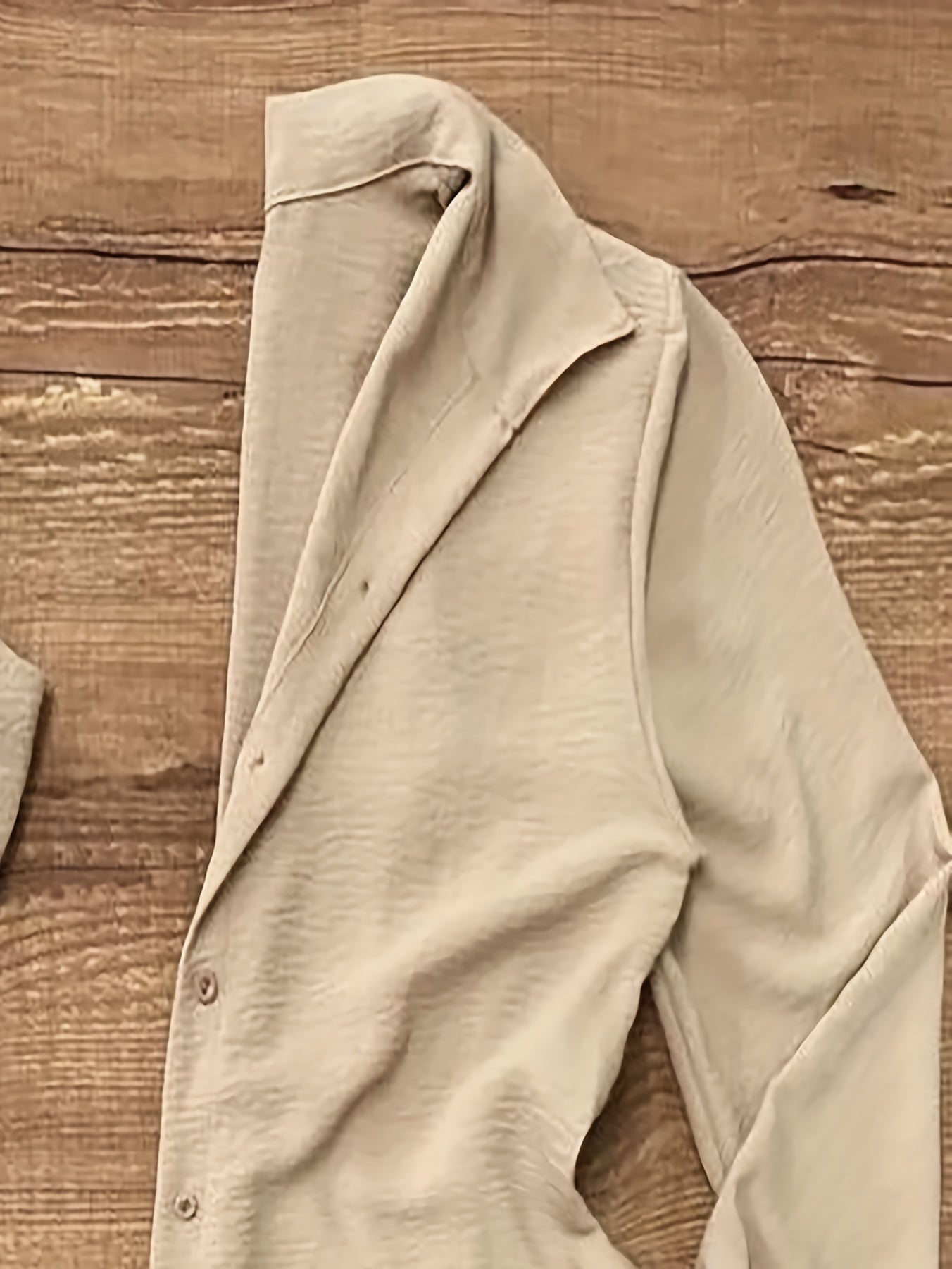 The 'Khaki Style' Set Includes a Cross-Strap Tank Top, Loose Shorts, And a Long-Sleeve Shirt, Unlocking a New Trend for Vacation Leisure.