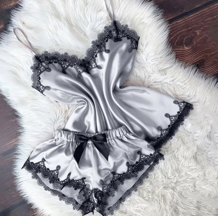Sexy Lingerie Women Sleep Wear Camisole Bow Shorts V-Neck Tops Velvet Pajamas Sleepwear пижама женская Hot