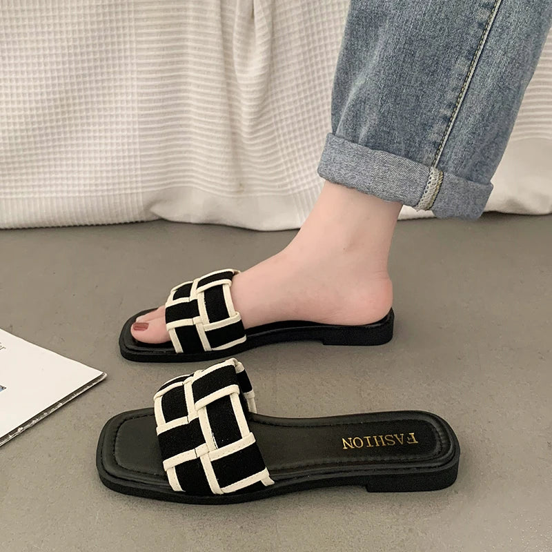 Summer 2025 Braided Flip-flops Women's Open-toe Wear Temperament with Chunky Fashion Slippers, Beach Shoes, Women's Shoes