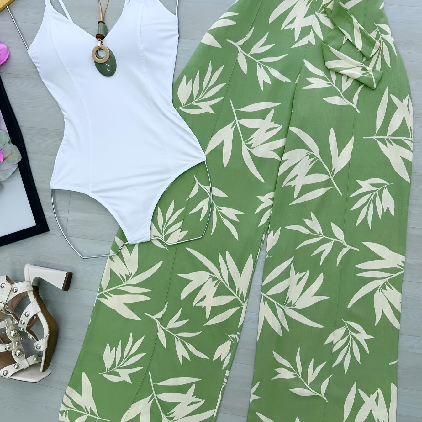 Elegant Off-Shoulder White Jumpsuit with Wide Leg Pants & Tie Waist Set, Leaf Pattern, Lace-Up Detail, Strapless Design for Women - Perfect for Spring/Summer, Versatile Fashion Outfit|Elegant Offshoulder|Tied Waist Design